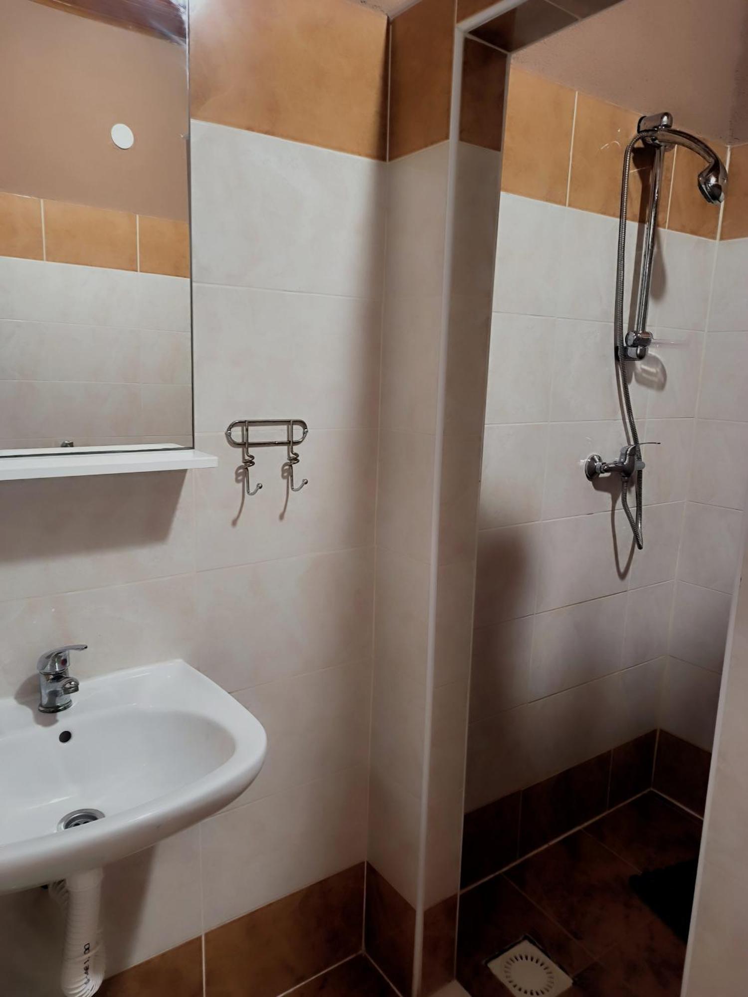 Apartments Orlic Povljana Szoba fotó